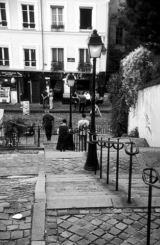 Paris photos in black and white - Montmartre - Stairs