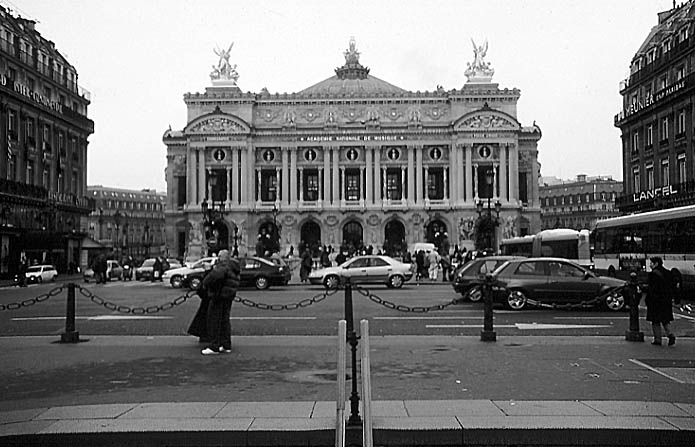 Paris photos in black and white - Opra Garnier
