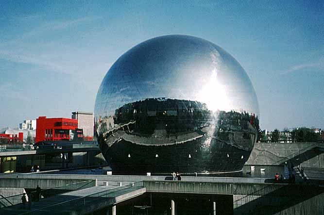 Paris photos -Cit des Sciences - Gode